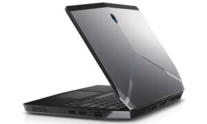 Alienware Laptop Kasa Değişimi